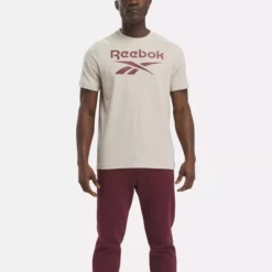 Reebok Identity Big Stacked Logo T-Shirt -Refrigiwear US Shop GUEST 360143ac 4734 4ddc 899f a8850ef6e67a
