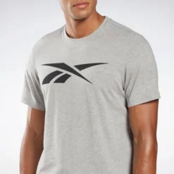 Reebok Graphic Series Vector T-Shirt Mens Athletic T-Shirts -Refrigiwear US Shop GUEST e14a50c5 4b8c 4816 84b9 037f0dc6fb81